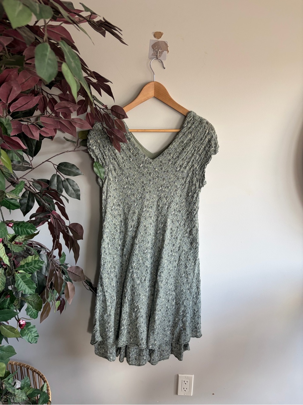 Bella Amore Olive Green Knit V-Neck Mini Dress